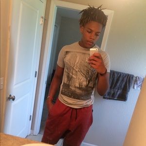 Meet your Posher, Devin